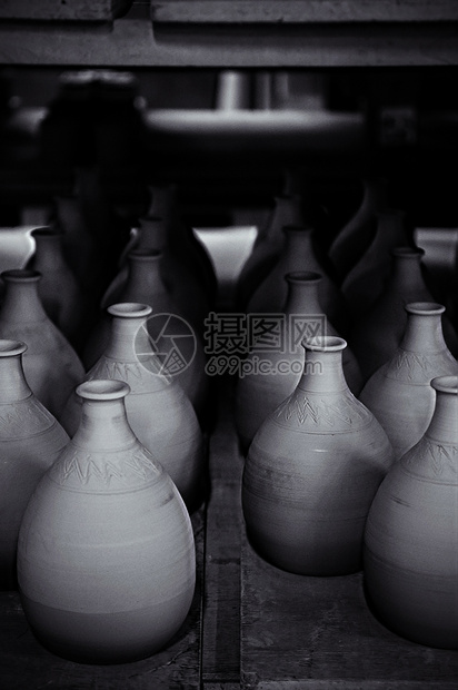 陶瓷陶艺陶瓷花瓶罐子水壶冲绳青森利口酒黑白瓶图片