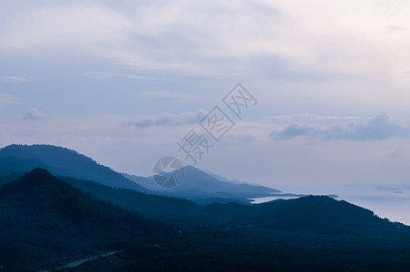 KA地峡的空气自然视图地峡是麦那半岛最狭窄的点图片