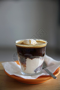 咖啡加香草冰淇淋图片