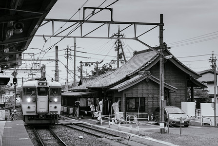 2013年5月8日Nagnojproit当地火车经典古老的热辣椒站图片