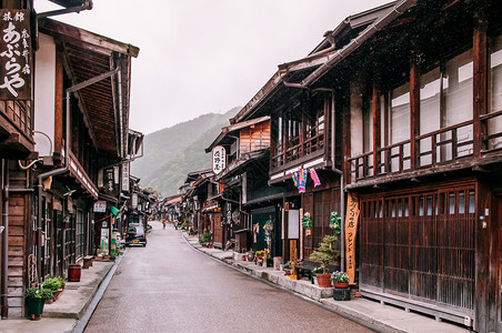 日本街景2013年5月9日nagojp旧木屋和nari后城nrijuk狭小街道纳卡桑多路中点镇旧东京和都之间的edo时期贸易路线背景