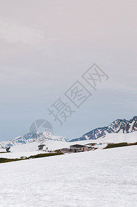 2013年5月8日雅潘山对日本雅潘阿尔卑斯山雪上米库里盖克的异国自然景象Tateymkurobe高山路线图片