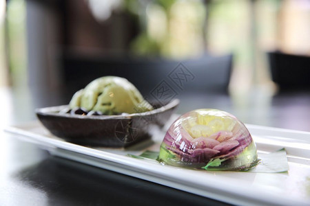 水滴甜点莫奇津米祖mizushngemochi加绿茶冰淇淋图片