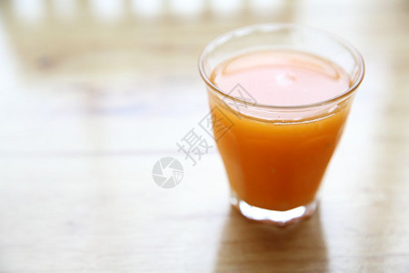 木本底橙汁图片