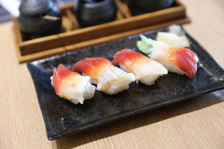 蛤寿司以木本为的日食品风格图片