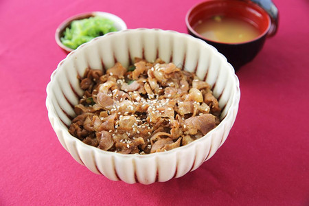 大米的日本菜牛肉图片