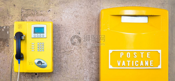 梵蒂安市罗马传统黄色邮箱的详情图片