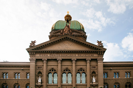 2013年9月8日在瑞士首都议会大楼图片
