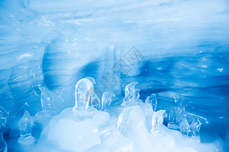 2013年9月4日丘弗劳霍奇斯维采兰丘弗劳冰宫峰下冰洞图片