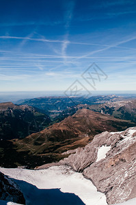 Swisalp山丘的景象从欧洲北弗劳霍赫山顶向深谷的景象狂轰滥炸瑞士图片