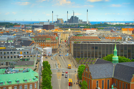 与背景工业厂相伴的应答纳根空中天线denmark图片