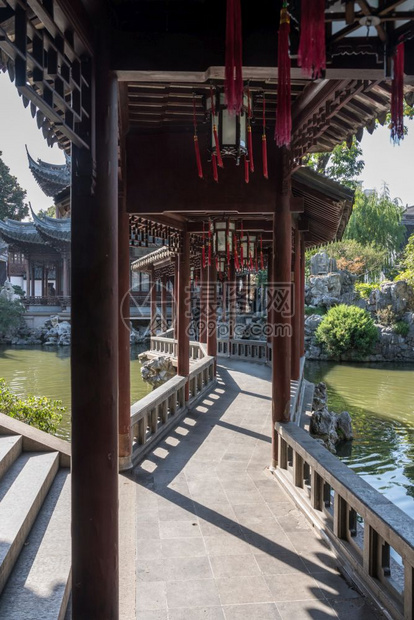 在Yyu或an花园旧城上海桥在Yyuan或Yhi花园桥在上海图片