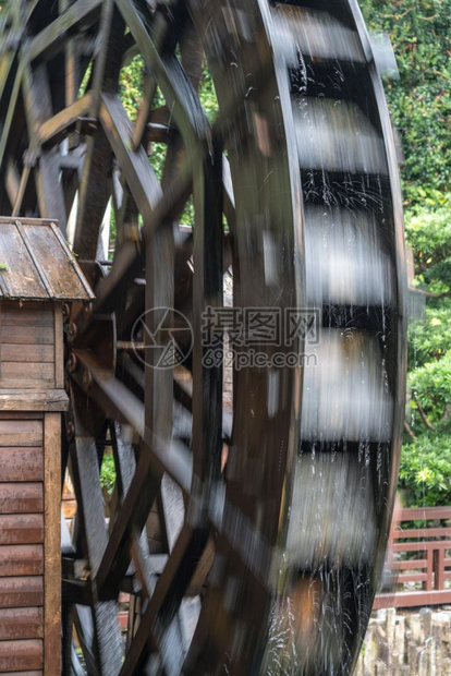 南莲花园的水轮由洪公Chiln尼姑妇组成南莲花园位于洪公的钻石山地区图片
