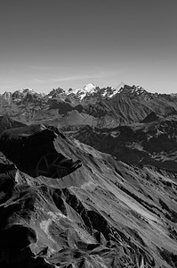 瑞士恩特尔布奇瑞士阿尔卑斯山霍奇古姆峰古普菲和海特利斯托克从布里恩泽罗顿山俯瞰图片