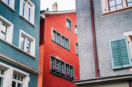 2013年9月8日苏黎世瑞士苏黎世旧城Altsad地区的多彩美丽古老建筑图片