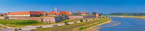 Tvrdja旧城墙和干河道在osijek全景croati的斯拉沃尼亚地区图片