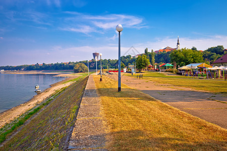 Vuvkoar市和dnube河海岸风景croati的斯拉沃尼亚地区图片