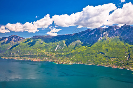 高山悬崖和于麦氏风景意大利图片