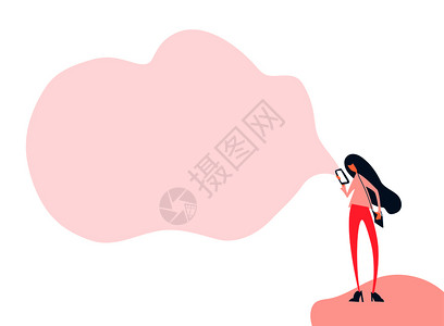 年轻女使用智能手机社交媒体女孩在手机中观看社交网络图片