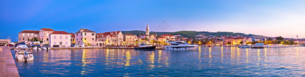 supetar水边日落全景观布拉克岛达马提亚croati岛图片