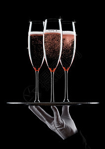 香槟和香槟杯图片