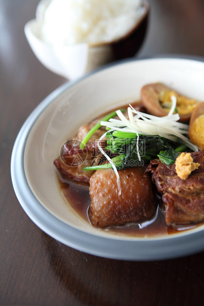 日本风格的式猪肚肉图片