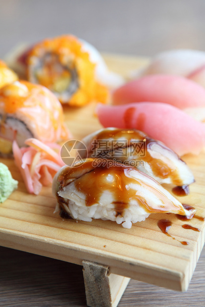 混合寿司小吃图片