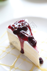 蓝莓花心蛋糕图片
