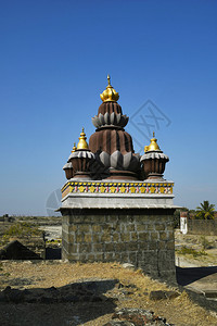 维他勒寺庙对面河的边palshiprnehmdngr维他勒寺庙对面河的ahmedngrshiva和gnesh寺庙对面的河ahme图片