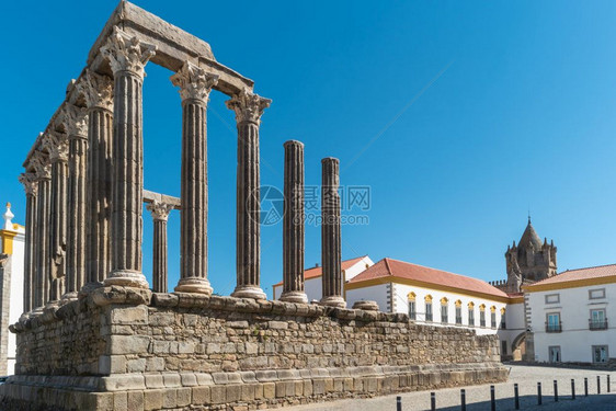 位于portugal或din寺庙的罗曼耶沃拉神庙的建筑细节它是一个unesco世界遗产址图片