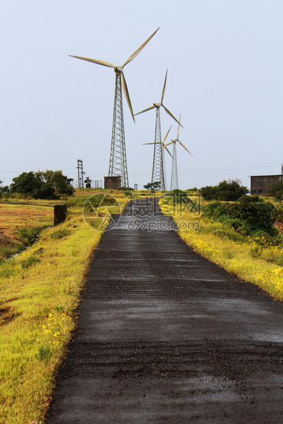 风车和路沙尔克瓦迪萨塔拉印地亚图片