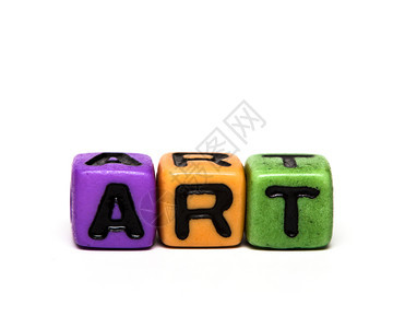 艺术字词由带有母的多色子玩具立方体制成图片