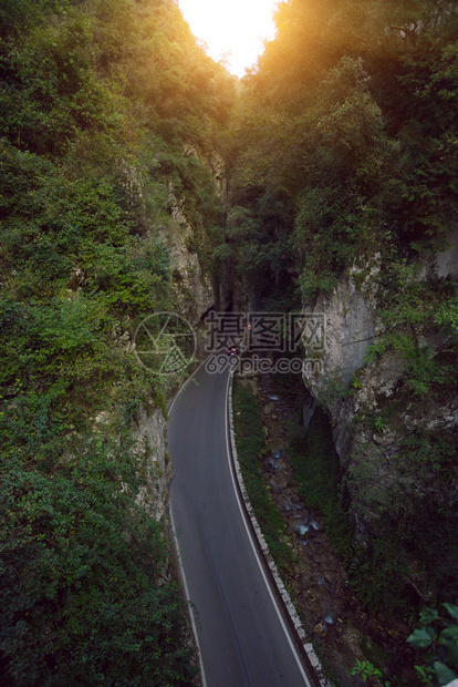 风景优美的道路图片