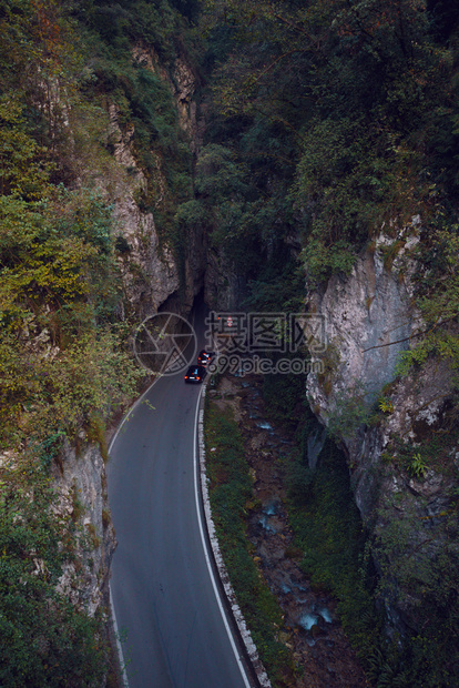 风景优美的道路图片