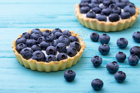 美味有用和丽的蓝莓薄饼图片