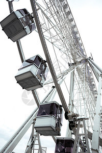 巴黎协和广场的摩天轮图片