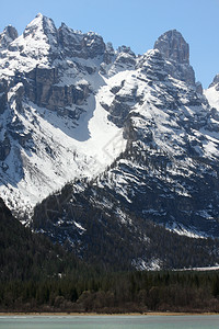 大山湖底有雪伊塔利多洛米特人图片