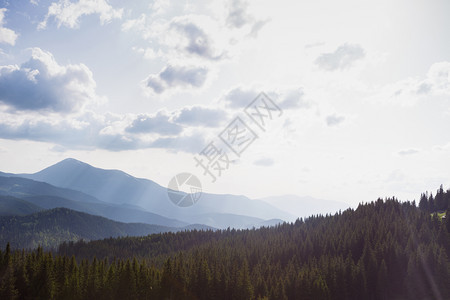 喀尔巴阡山脉地貌背景图片