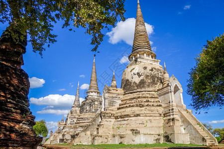 泰国大城府的佛寺泰国大城府的佛寺图片