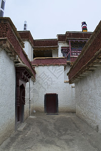 拉马约鲁或尤修道院是位于利迪亚的拉马尤罗leh区的蒂贝坦佛教修道院位于斯里那加莱赫高速公路上拉马尤鲁或修道院是位于利迪亚的拉马尤图片