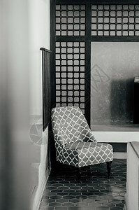 2014年月日201年华兴泰兰亚裔奢侈品风格的瓷砖地板客厅配有当代家具扶手椅和泰语风格的木板隔图片