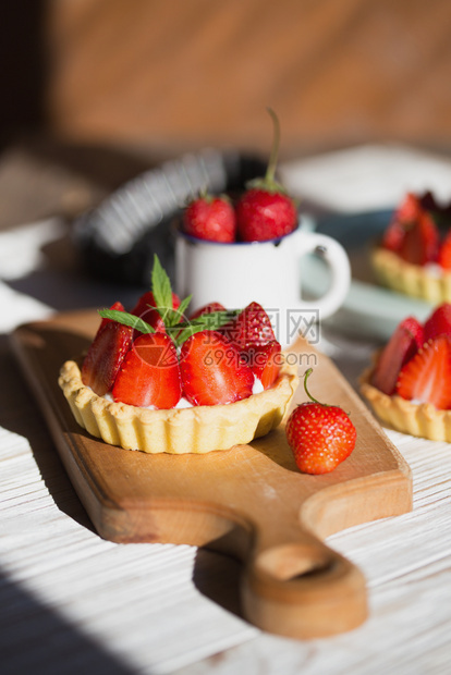 美味健康和丽有草莓马斯卡蓬的草莓和马斯卡蓬图片