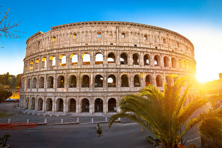 日落之景的巨石永恒城市的著名里程碑意大利首都图片