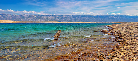 扎达尔地区沙石漠滩风景和韦莱比特岛风景croati的dlmti地区图片