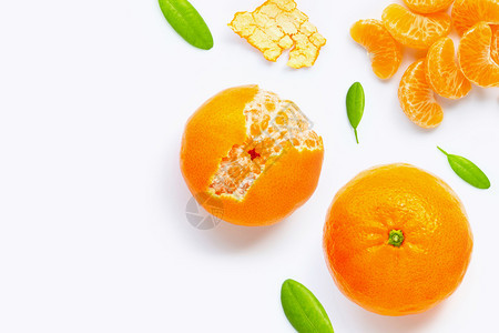 白色背景上孤立的新鲜橙色柑橘仁水果图片