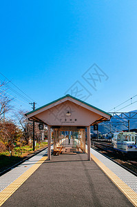 东京小火车站kawguchiko路线旅游转运点前往著名的chureito塔和fuji山观察点图片