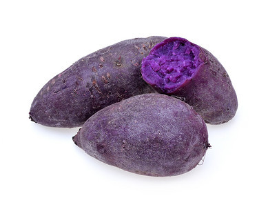 白色背景的紫甜土豆图片