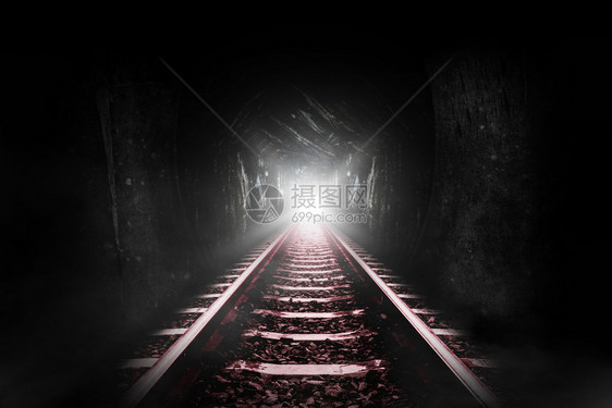 铁路旧隧道图片