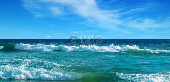 美丽的海景和蓝色天空沙滩概念是旅行宽广的照片图片