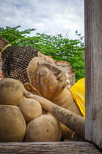 泰国大城府瓦普塔伊萨万寺卧佛卧佛泰国大城府菩萨寺图片